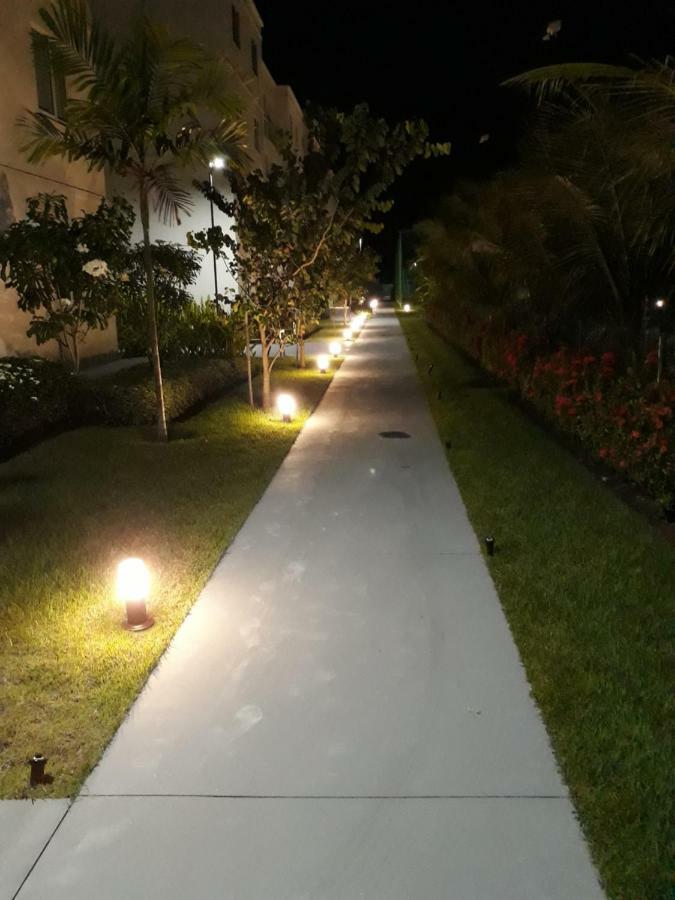 Apartment Flat Palm Village - By Jvs